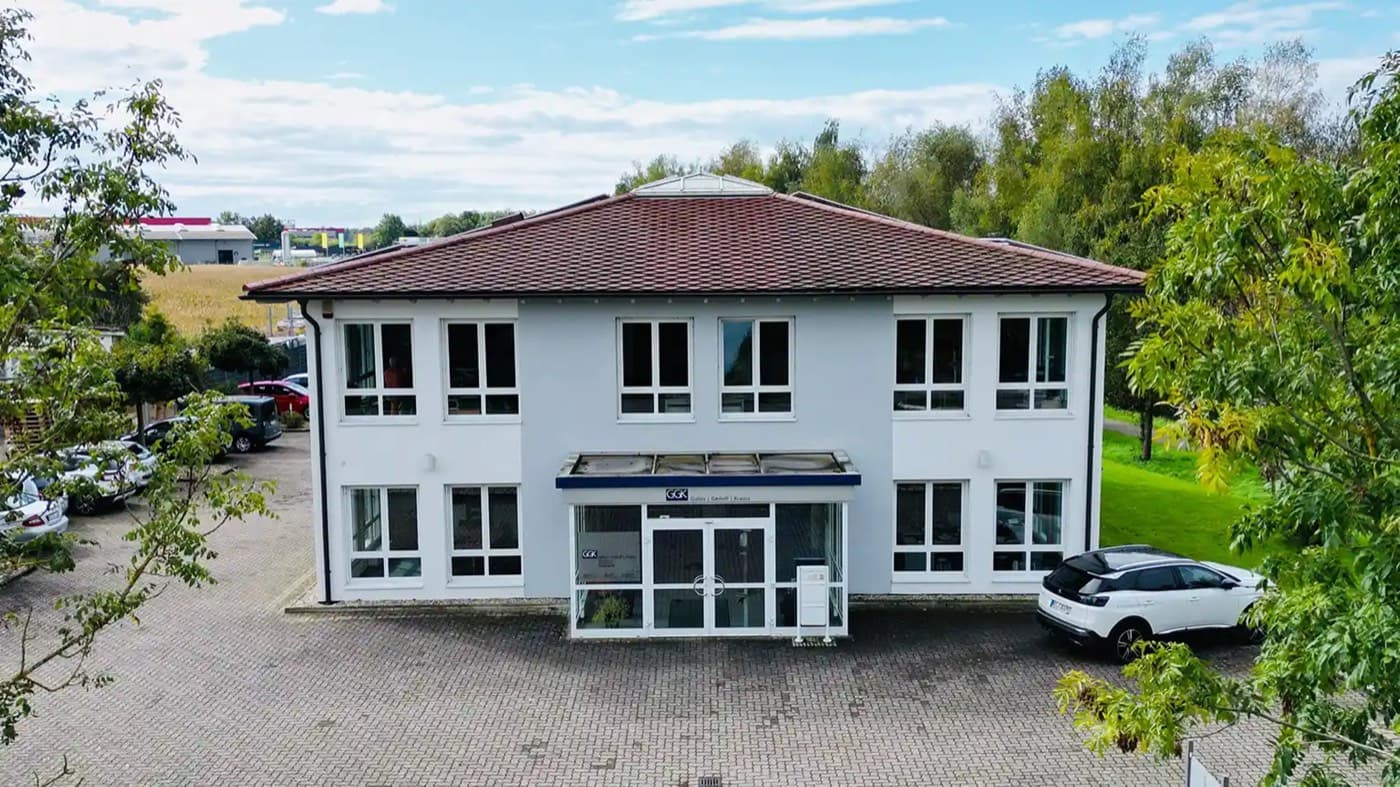 Das Kanzleigebäude in der Eschauer Allee 2
